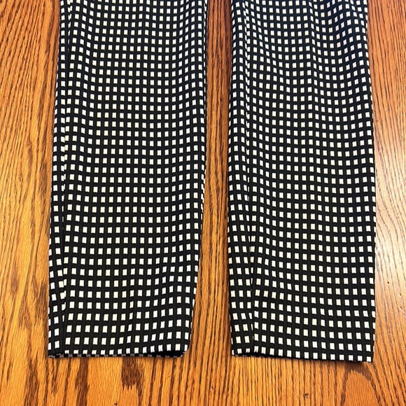 Express Columnist Black & White Checkered Plaid Pants Size 0 - Picture 5 of 10